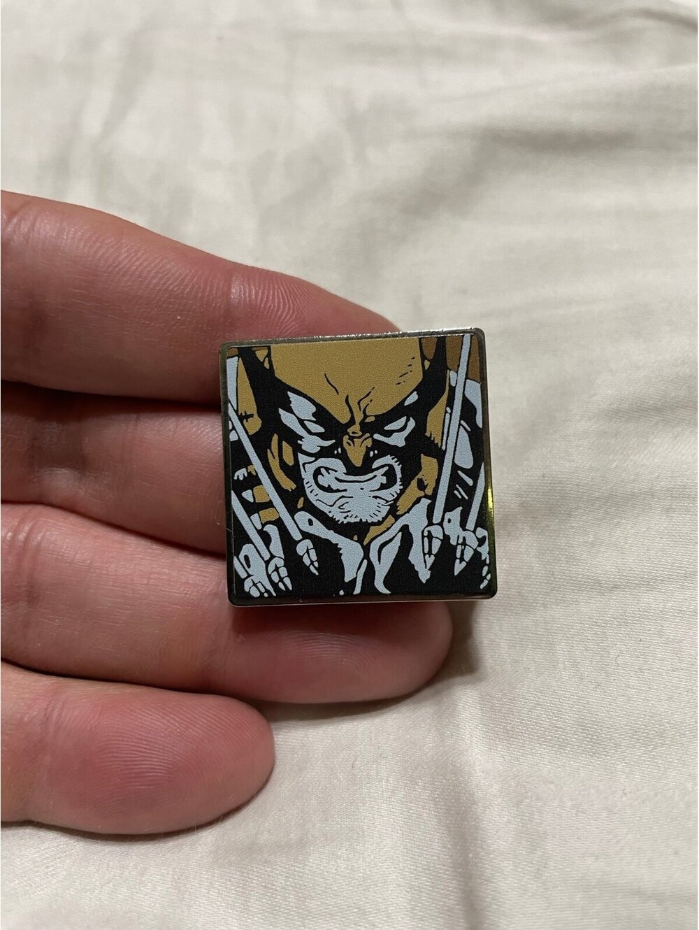 Wolverine enamel pin brooch anime cartoon xmen
